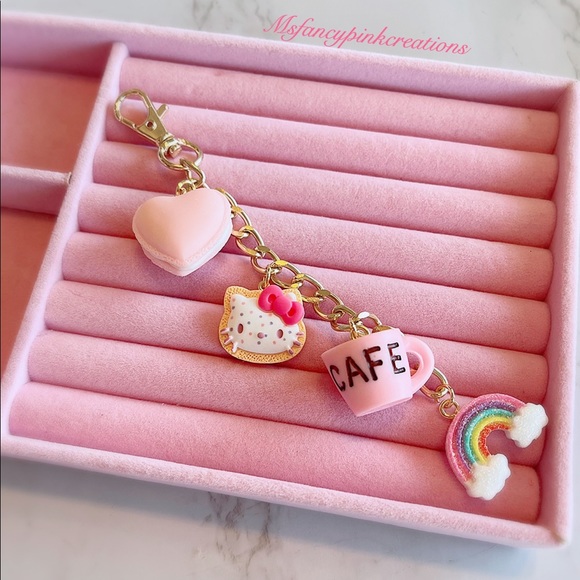 Handmade hello kitty cafe keychain - Picture 3 of 3